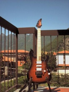 YAMAHA FLYROSE 24 TASTI