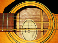 chitarra-yamaha